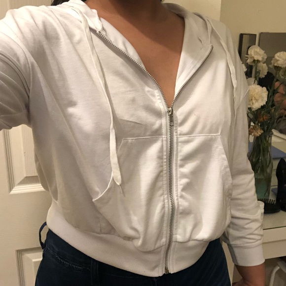 White Zip Up Hoodie🤍 - Picture 2 of 4